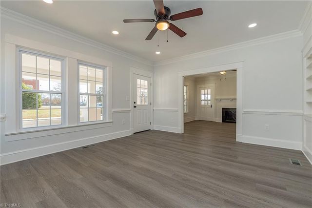 6 Forsyth Street, Thomasville, NC 27360