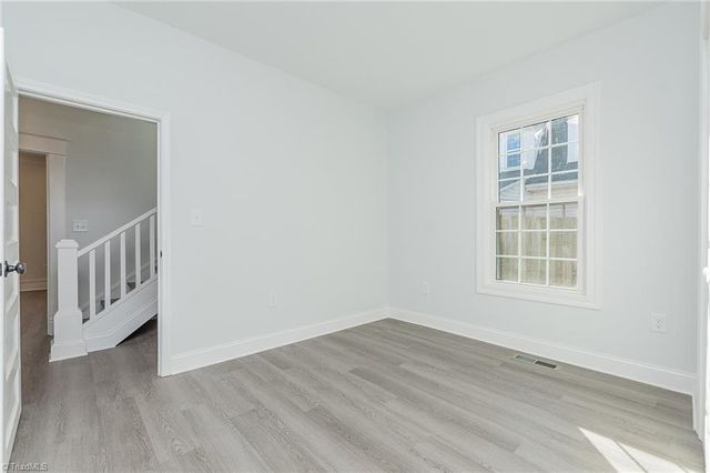 6 Forsyth Street, Thomasville, NC 27360