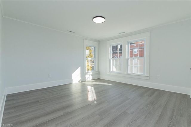 6 Forsyth Street, Thomasville, NC 27360