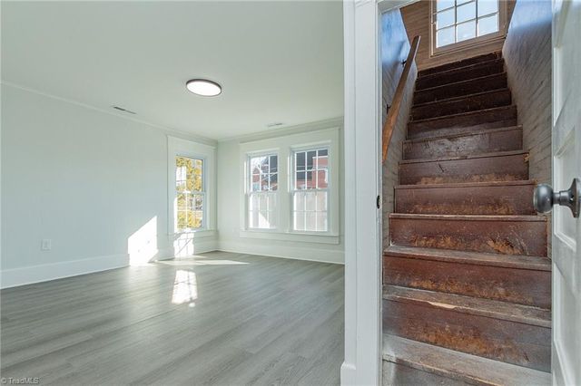 6 Forsyth Street, Thomasville, NC 27360