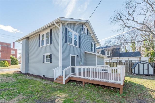 6 Forsyth Street, Thomasville, NC 27360