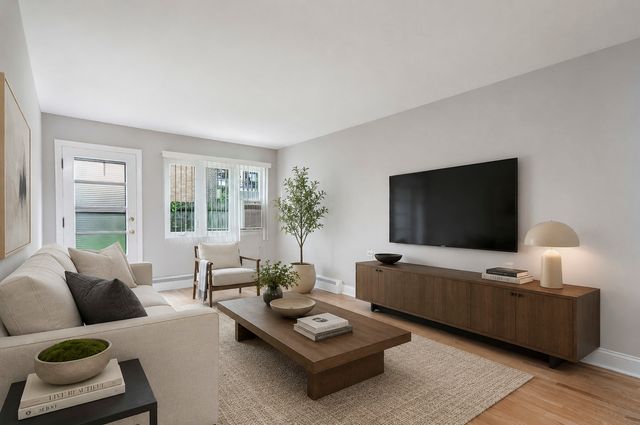 651 SOUTH Boulevard 3, Oak Park, IL 60302