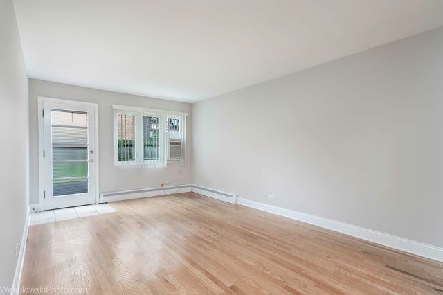 651 SOUTH Boulevard 3, Oak Park, IL 60302