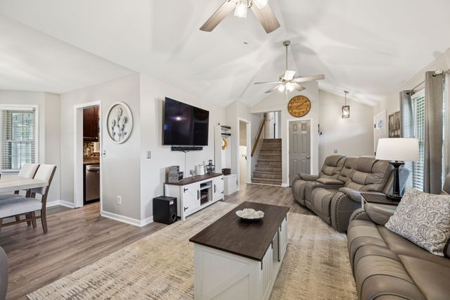 5005 Hairston Ct, Columbia, TN 38401