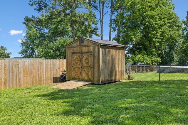 5005 Hairston Ct, Columbia, TN 38401