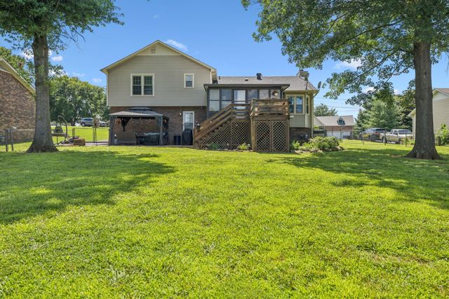 5005 Hairston Ct, Columbia, TN 38401