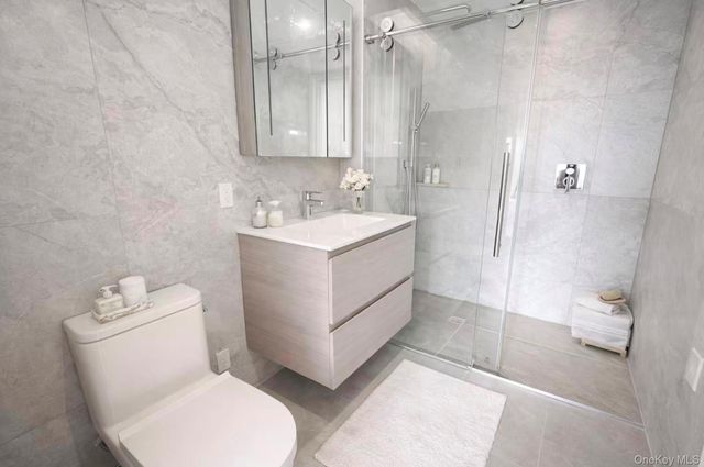 14449 Northern Boulevard 704, Flushing, NY 11354