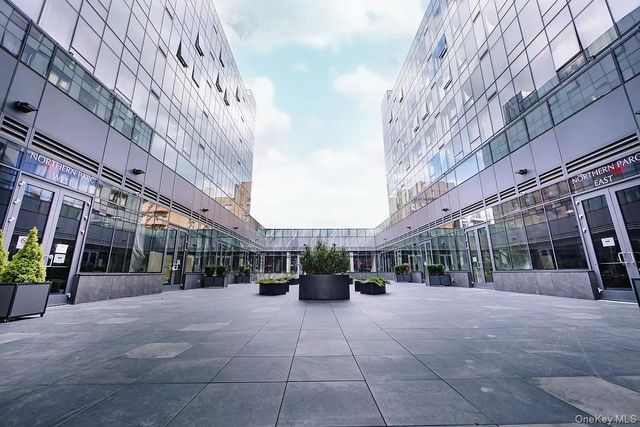 14449 Northern Boulevard 704, Flushing, NY 11354