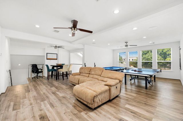 903 Lake Grayson Drive, Katy, TX 77494