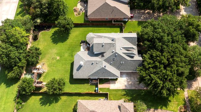 903 Lake Grayson Drive, Katy, TX 77494