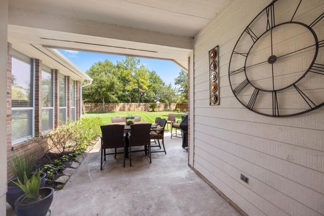 903 Lake Grayson Drive, Katy, TX 77494