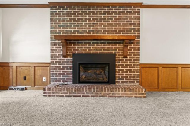 5936 Kenton Drive, Kernersville, NC 27284