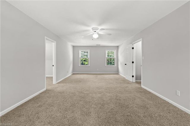 5936 Kenton Drive, Kernersville, NC 27284