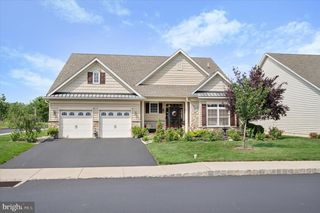 101 BAYHILL DR, North Wales, PA 19454