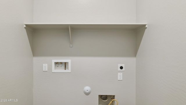2526 W Satinwood Drive, Phoenix, AZ 85045