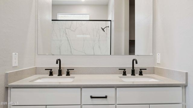 2526 W Satinwood Drive, Phoenix, AZ 85045