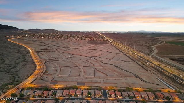 2526 W Satinwood Drive, Phoenix, AZ 85045
