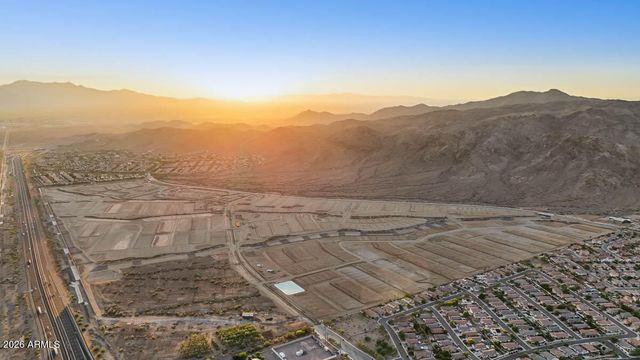 2526 W Satinwood Drive, Phoenix, AZ 85045