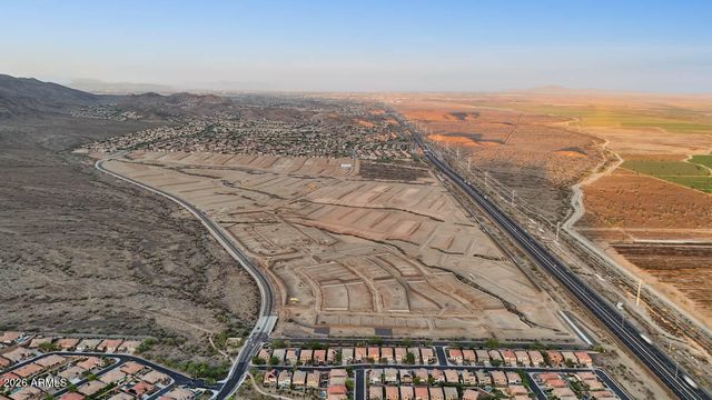 2526 W Satinwood Drive, Phoenix, AZ 85045