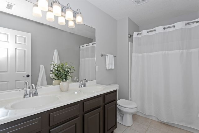 2807 145th Street, Urbandale, IA 50323