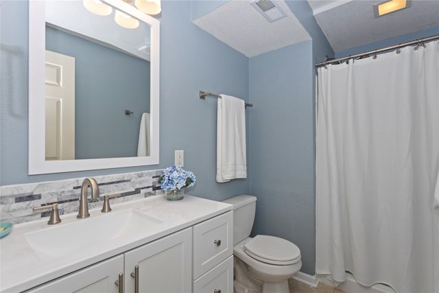 2807 145th Street, Urbandale, IA 50323