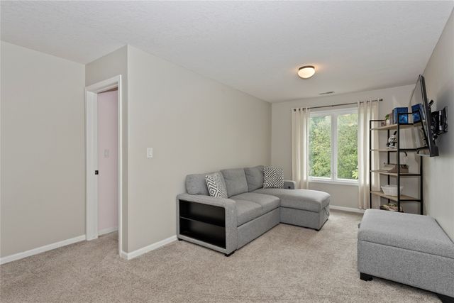2807 145th Street, Urbandale, IA 50323