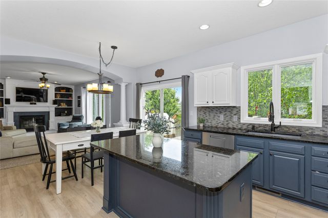 2807 145th Street, Urbandale, IA 50323