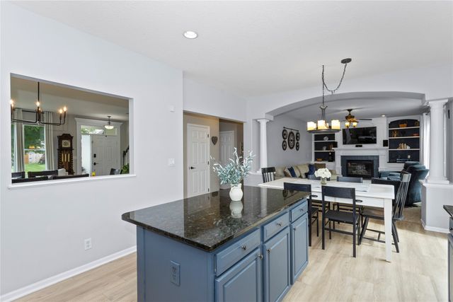 2807 145th Street, Urbandale, IA 50323