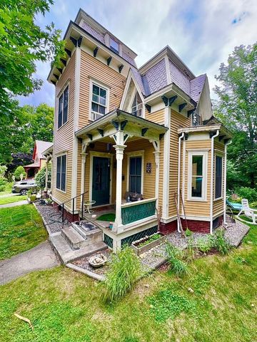 59 Highland Street, Brattleboro, VT 05301