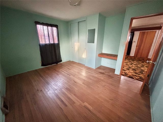 4505 Hiawatha Avenue NE, Cedar Rapids, IA 52402