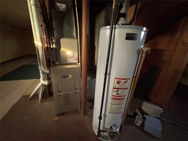 4505 Hiawatha Avenue NE, Cedar Rapids, IA 52402