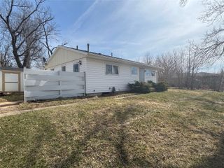 4505 Hiawatha Avenue NE, Cedar Rapids, IA 52402