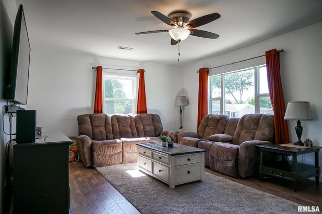 1020 LINCOLN Road, Marquette Heights, IL 61554