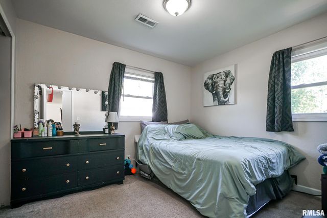 1020 LINCOLN Road, Marquette Heights, IL 61554