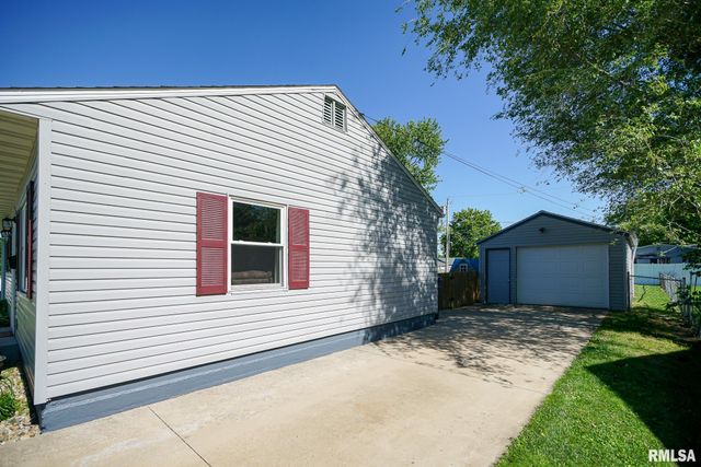 1020 LINCOLN Road, Marquette Heights, IL 61554