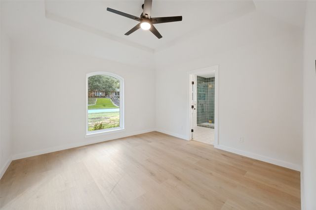 9904 Wandering Way Street, Benbrook, TX 76126