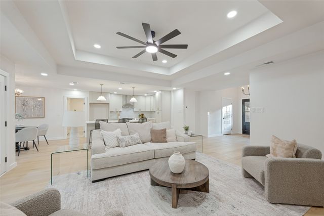 9904 Wandering Way Street, Benbrook, TX 76126