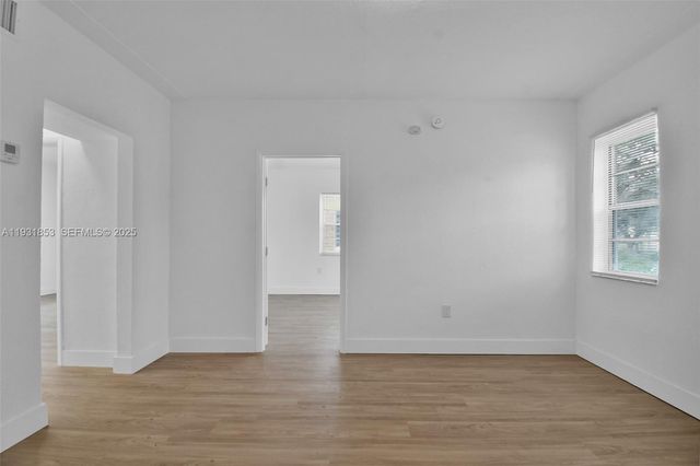 1900 Calais Dr 1910, Miami Beach, FL 33141