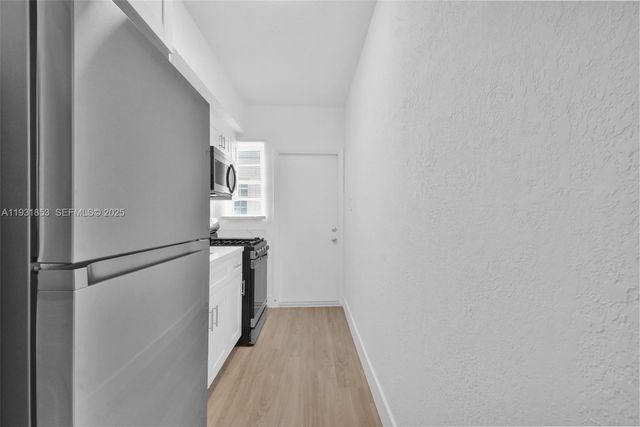 1900 Calais Dr 1910, Miami Beach, FL 33141