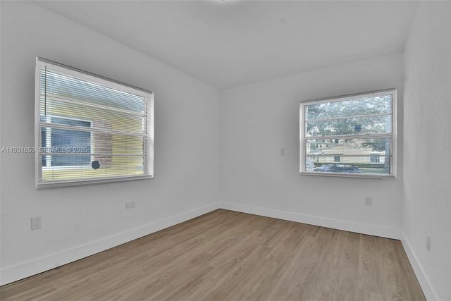 1900 Calais Dr 1910, Miami Beach, FL 33141