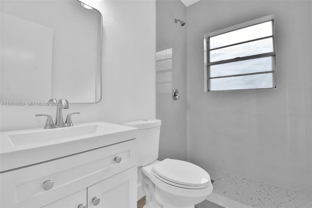 1900 Calais Dr 1910, Miami Beach, FL 33141