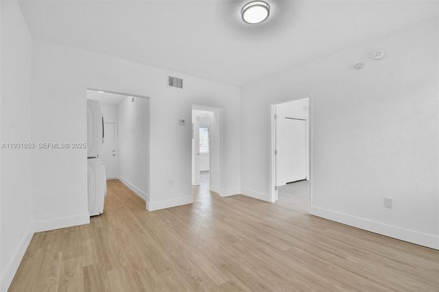 1900 Calais Dr 1910, Miami Beach, FL 33141