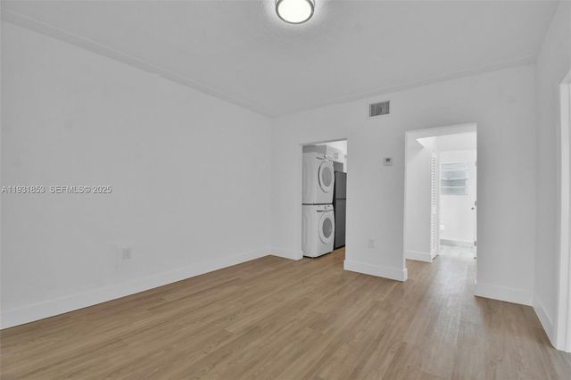 1900 Calais Dr 1910, Miami Beach, FL 33141