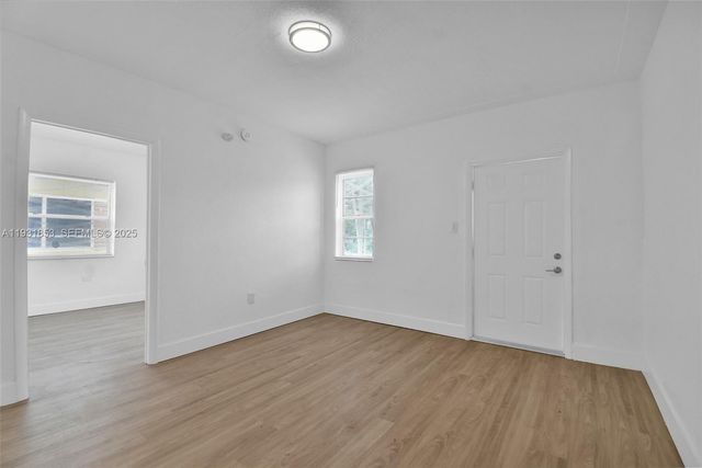 1900 Calais Dr 1910, Miami Beach, FL 33141