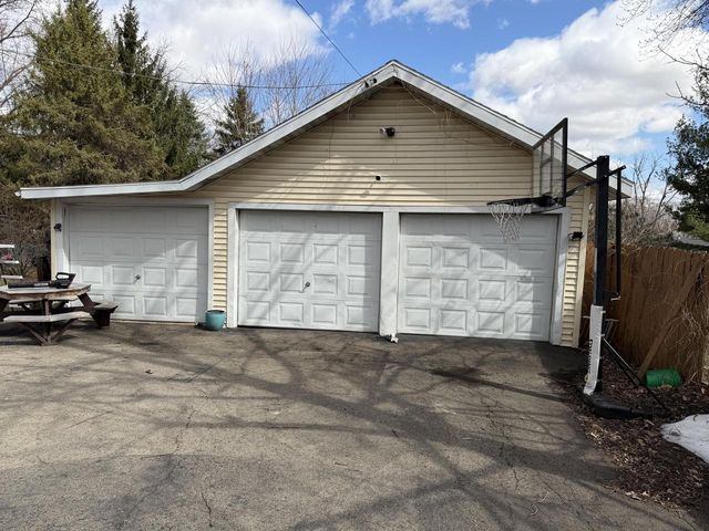 615 S Spring STREET, Beaver Dam, WI 53916