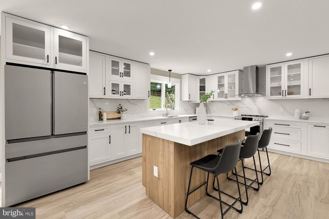 1325 PATUXENT DR, Ashton, MD 20861