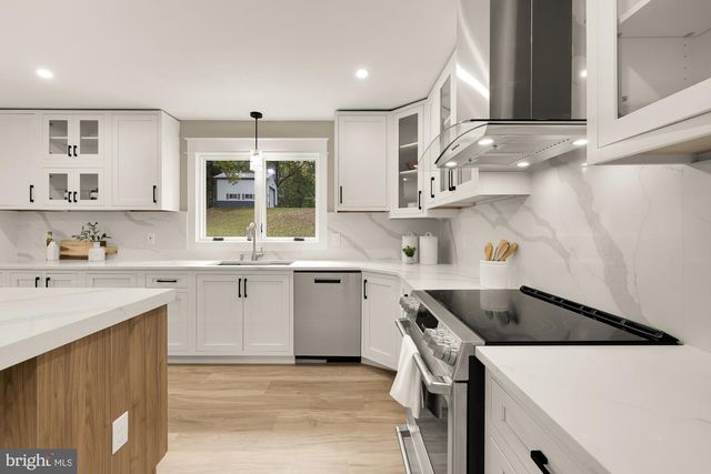 1325 PATUXENT DR, Ashton, MD 20861