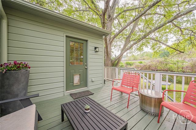 712 Berkeley Avenue NW, Atlanta, GA 30318