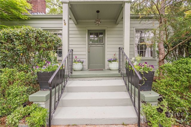 712 Berkeley Avenue NW, Atlanta, GA 30318