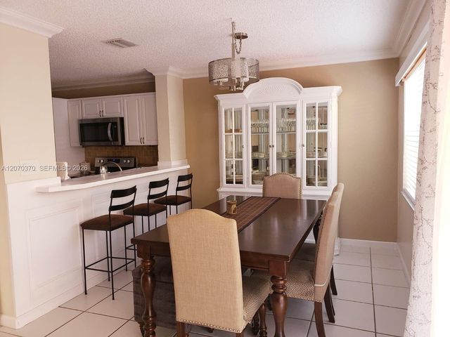 223 SW Maple Terrace, Davie, FL 33325
